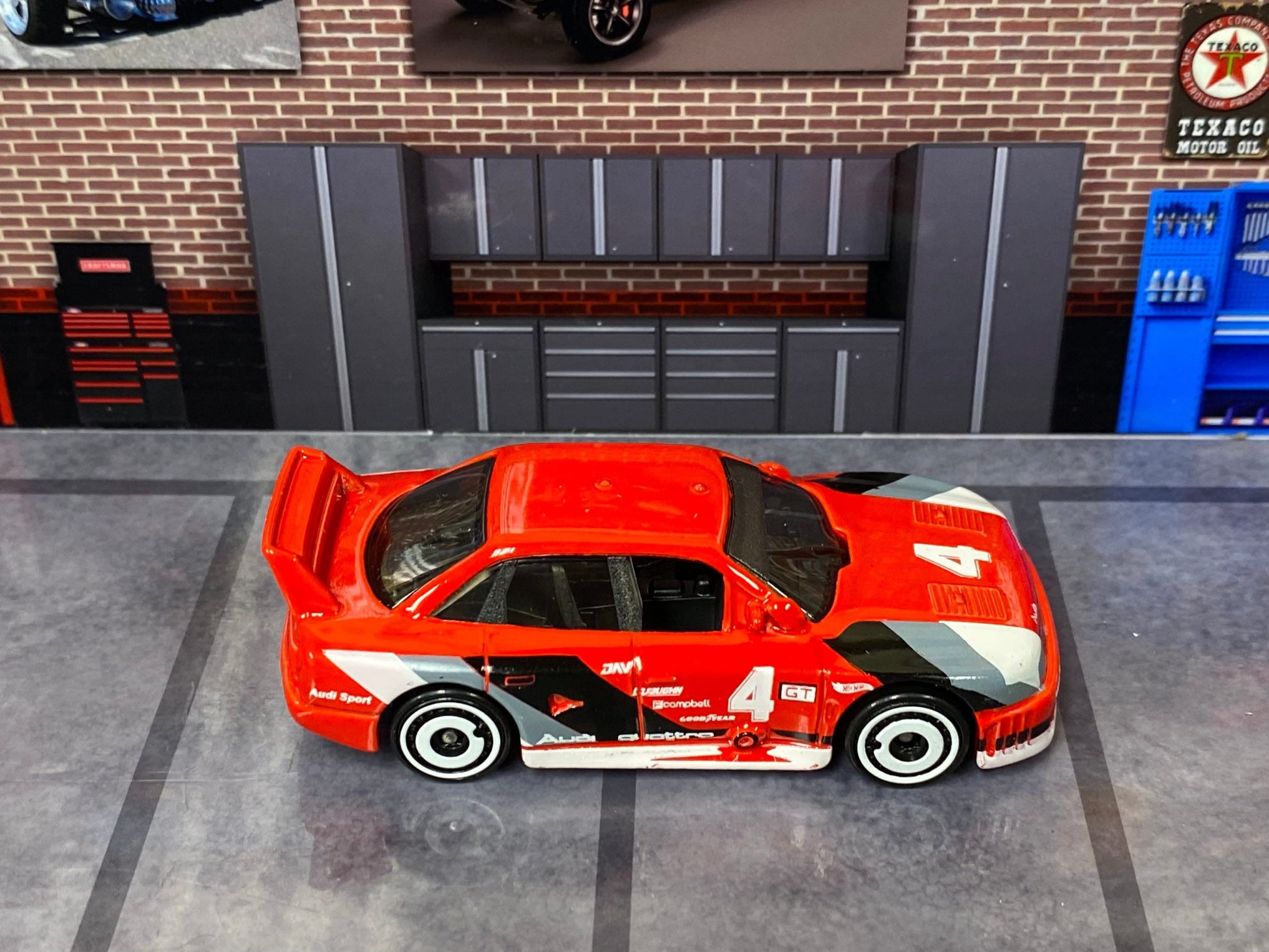 Loose Hot Wheels - Audi 90 Quattro - Red, White and Silver 4