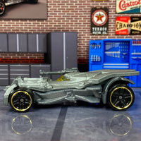 Loose Hot Wheels - Batman Batmobile Justice League - Gray