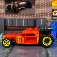 Loose Hot Wheels - Brick and Motor - Red and Yellow