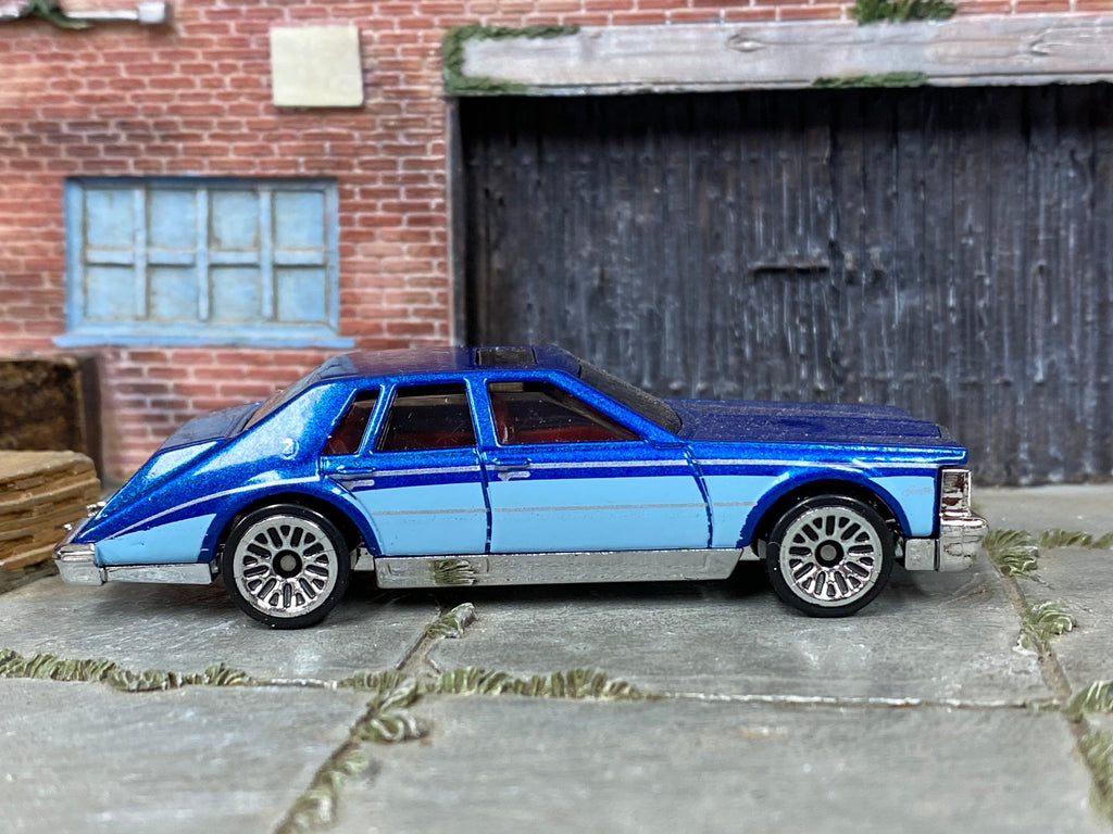 Loose Hot Wheels - Cadillac Seville - Blue