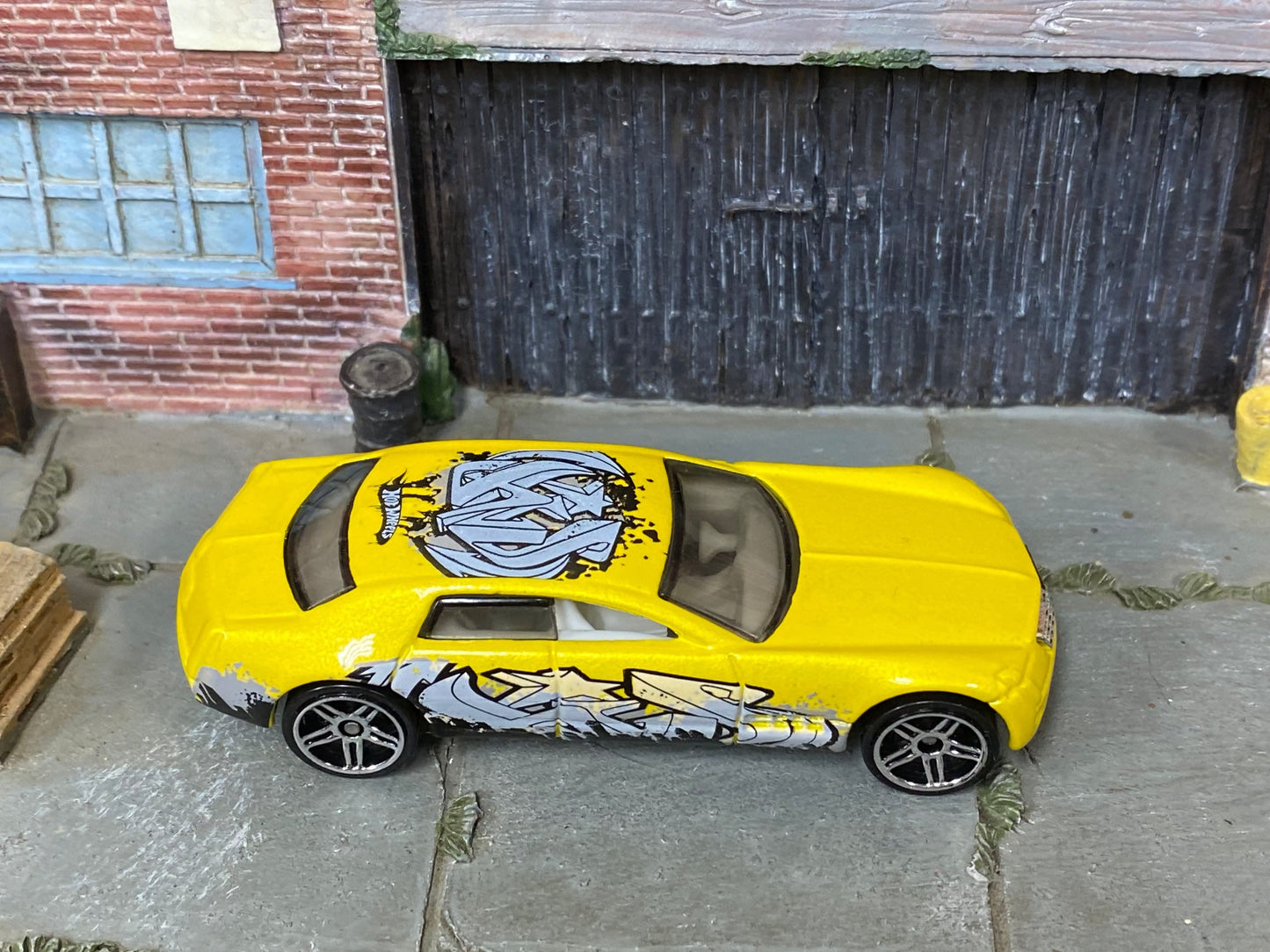 Loose Hot Wheels - Cadillac V-16 - Yellow Graphiti
