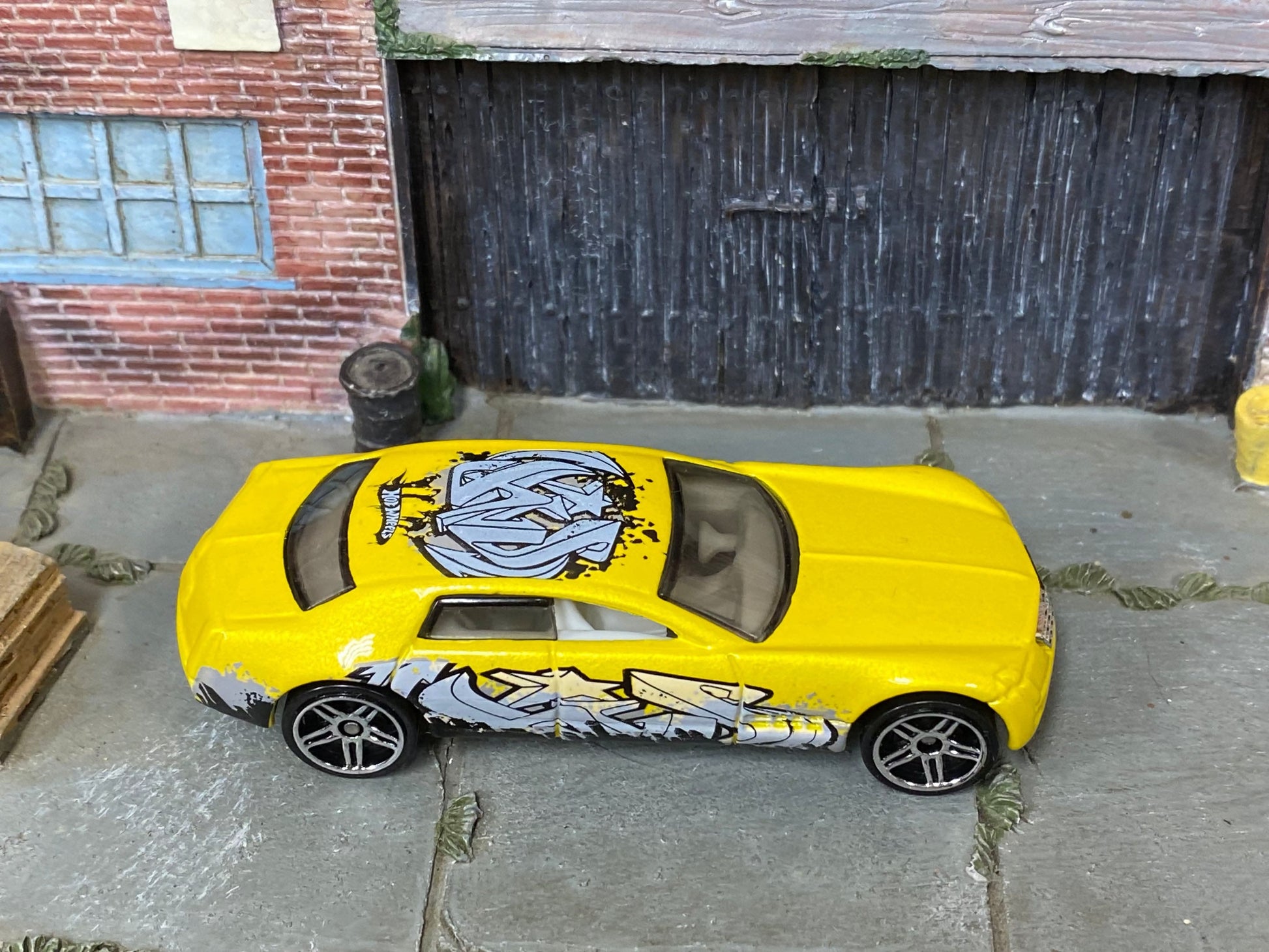 Loose Hot Wheels - Cadillac V-16 - Yellow Graphiti