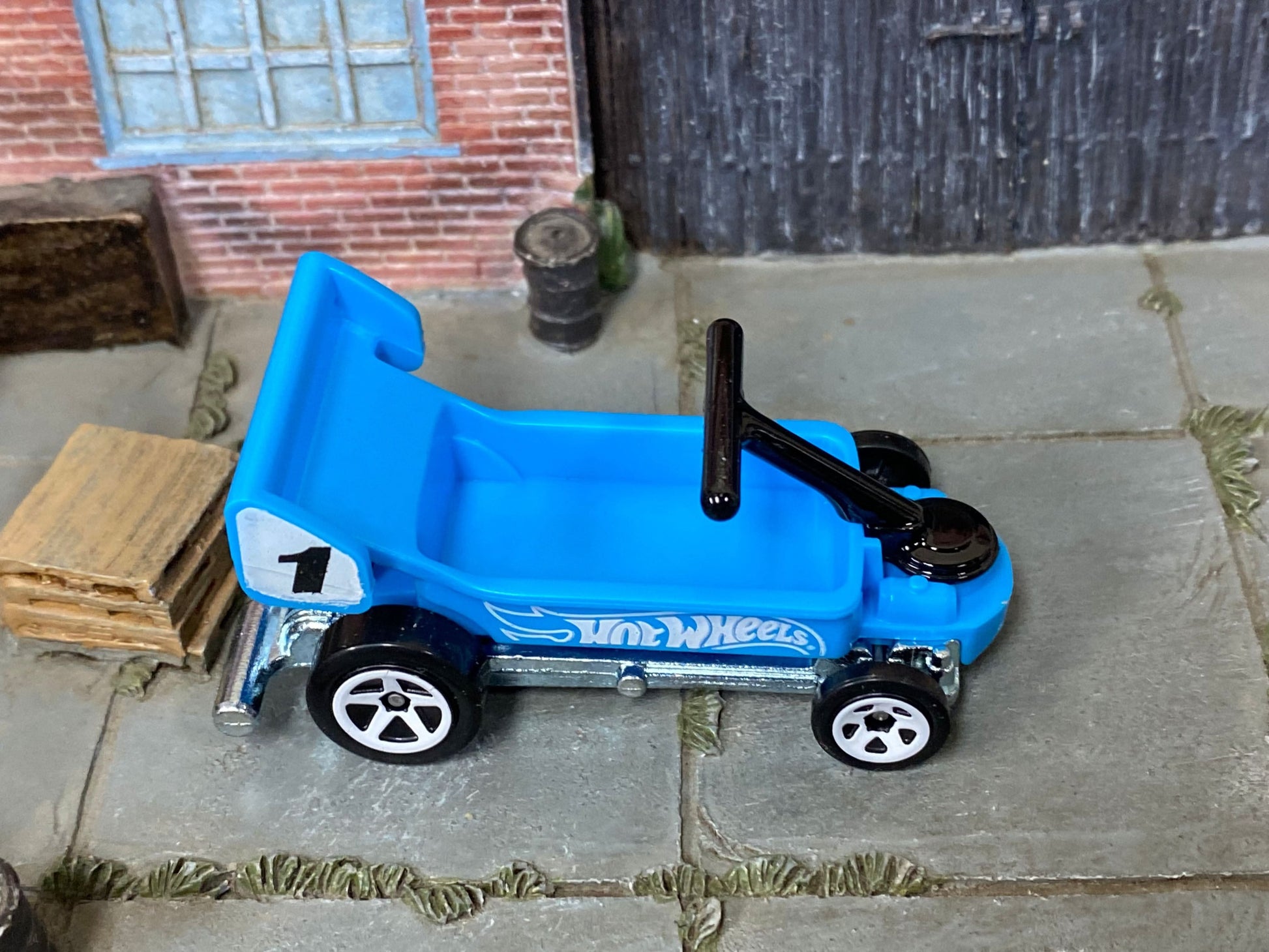Loose Hot Wheels - Draggin' Wagon -Light blue and White Hot Wheels