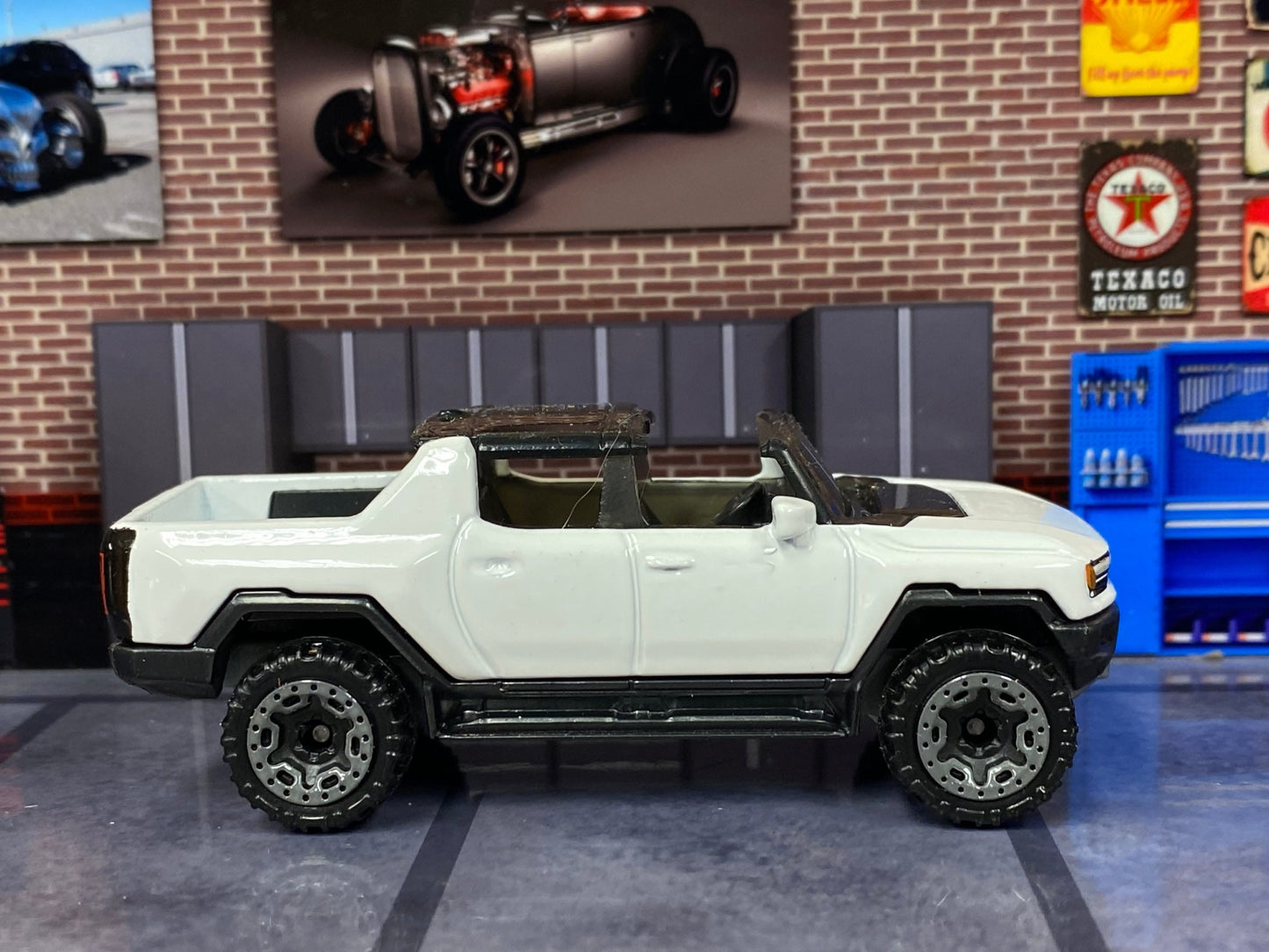 Loose Hot Wheels - GMC Hummer EV - White