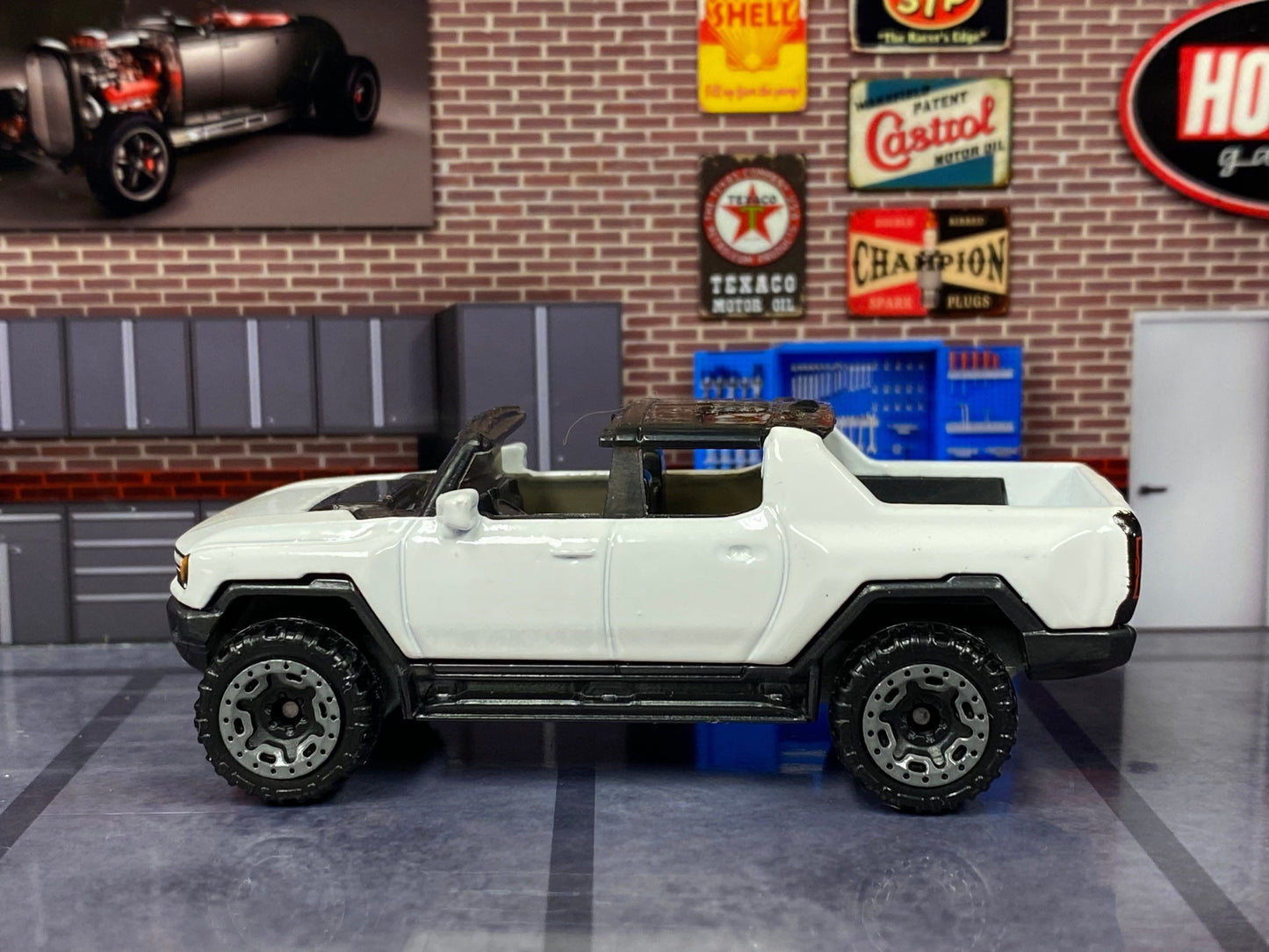 Loose Hot Wheels - GMC Hummer EV - White