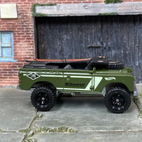 Loose Hot Wheels - Land Rover Series II - Green