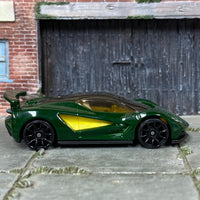 Loose Hot Wheels - Lotus Evija - Green and Yellow