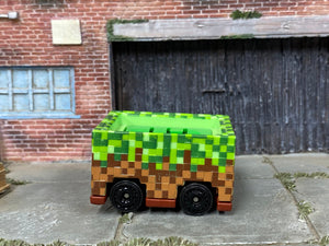 Loose Hot Wheels - Minecraft Minecart - Green