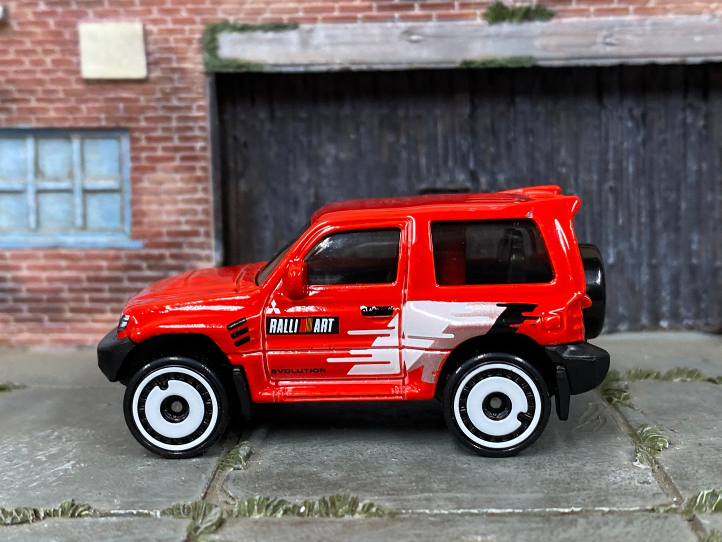 Loose Hot Wheels - Mitsubishi Pajero Evolution - Red