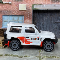 Loose Hot Wheels - Mitsubishi Pajero Evolution - White