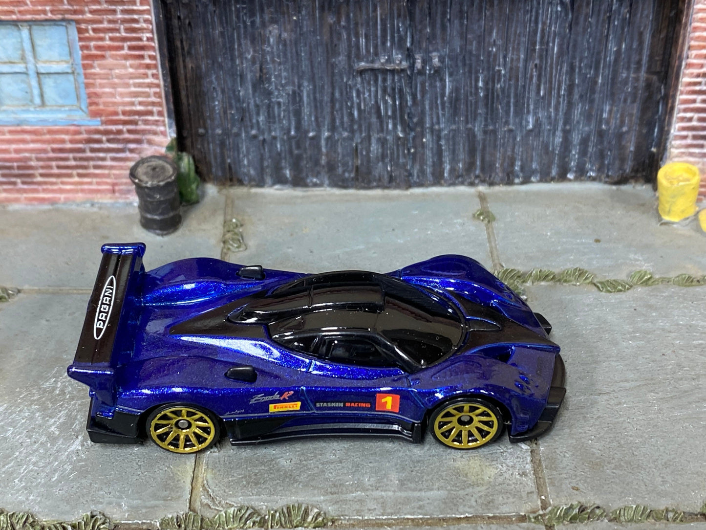 Loose Hot Wheels - Pagani Zonda R - Dark Blue