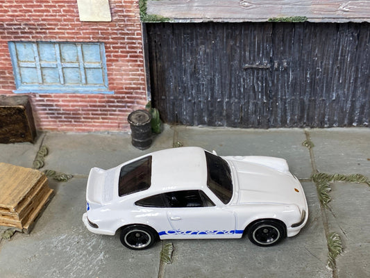 Loose Hot Wheels - Porsche 911 Carrera RS 2.7 - White and Blue