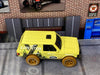 Loose Hot Wheels - Range Rover Classic - Yellow