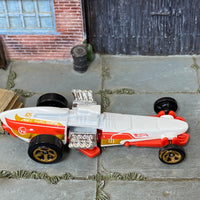 Loose Hot Wheels - Rockin Railer Drag Car - White, Red and Gold