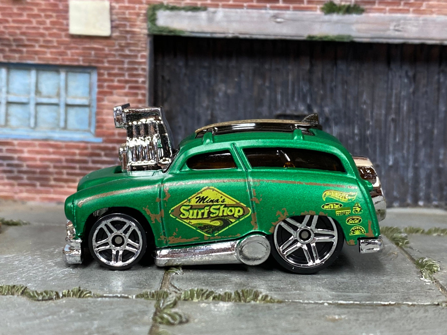 Loose Hot Wheels - Surf'n Turf Surf Wagon - Dark Green