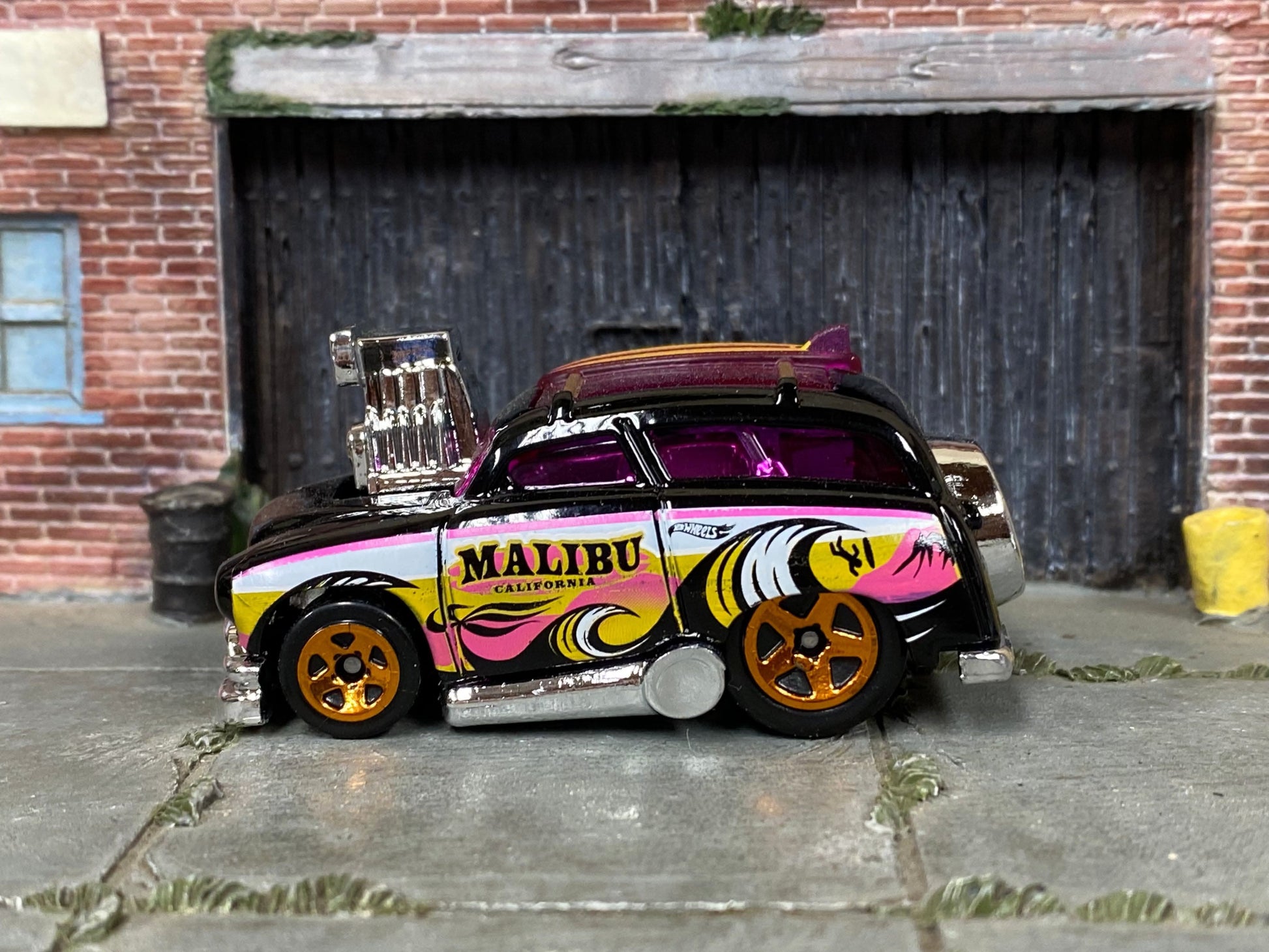 Loose Hot Wheels - Surf'n Turf Surf Wagon - Purple and Pink