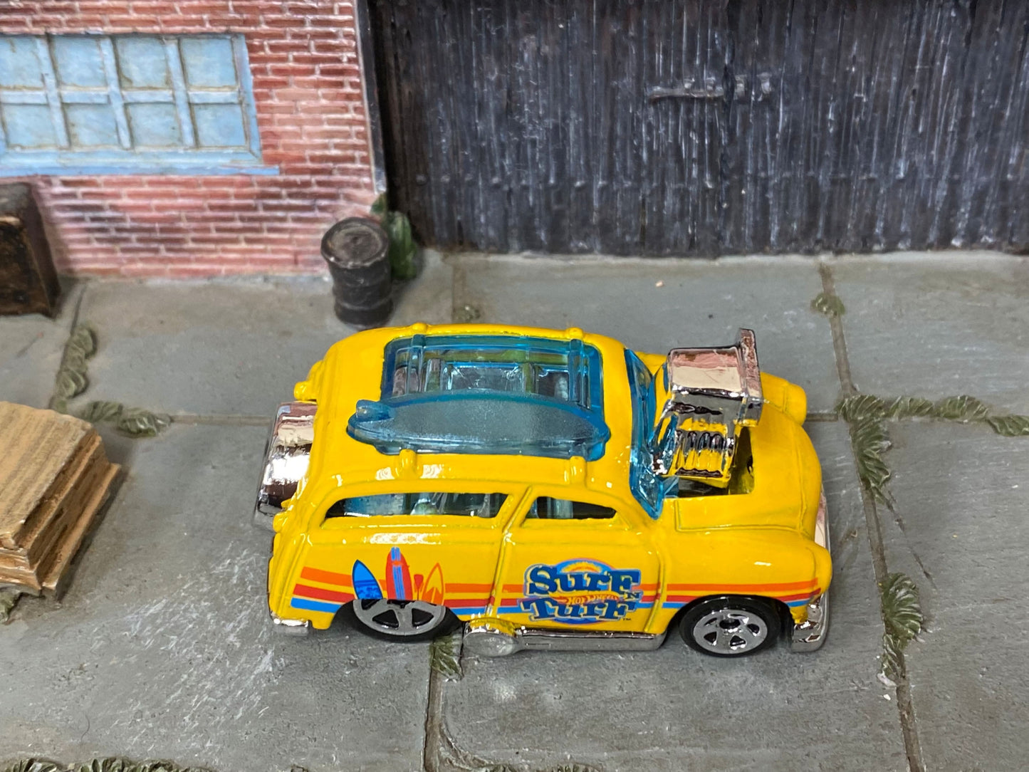 Loose Hot Wheels - Surf'n Turf Surf Wagon - Yellow