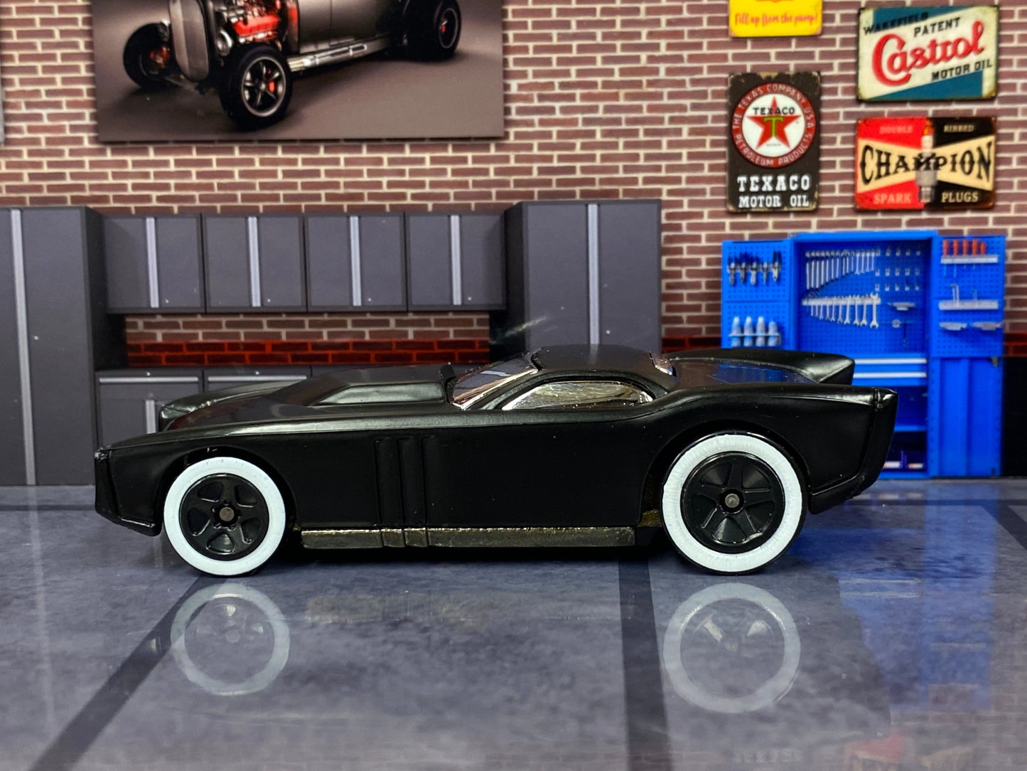 Loose Hot Wheels - The Gov'ner - Black and Chrome