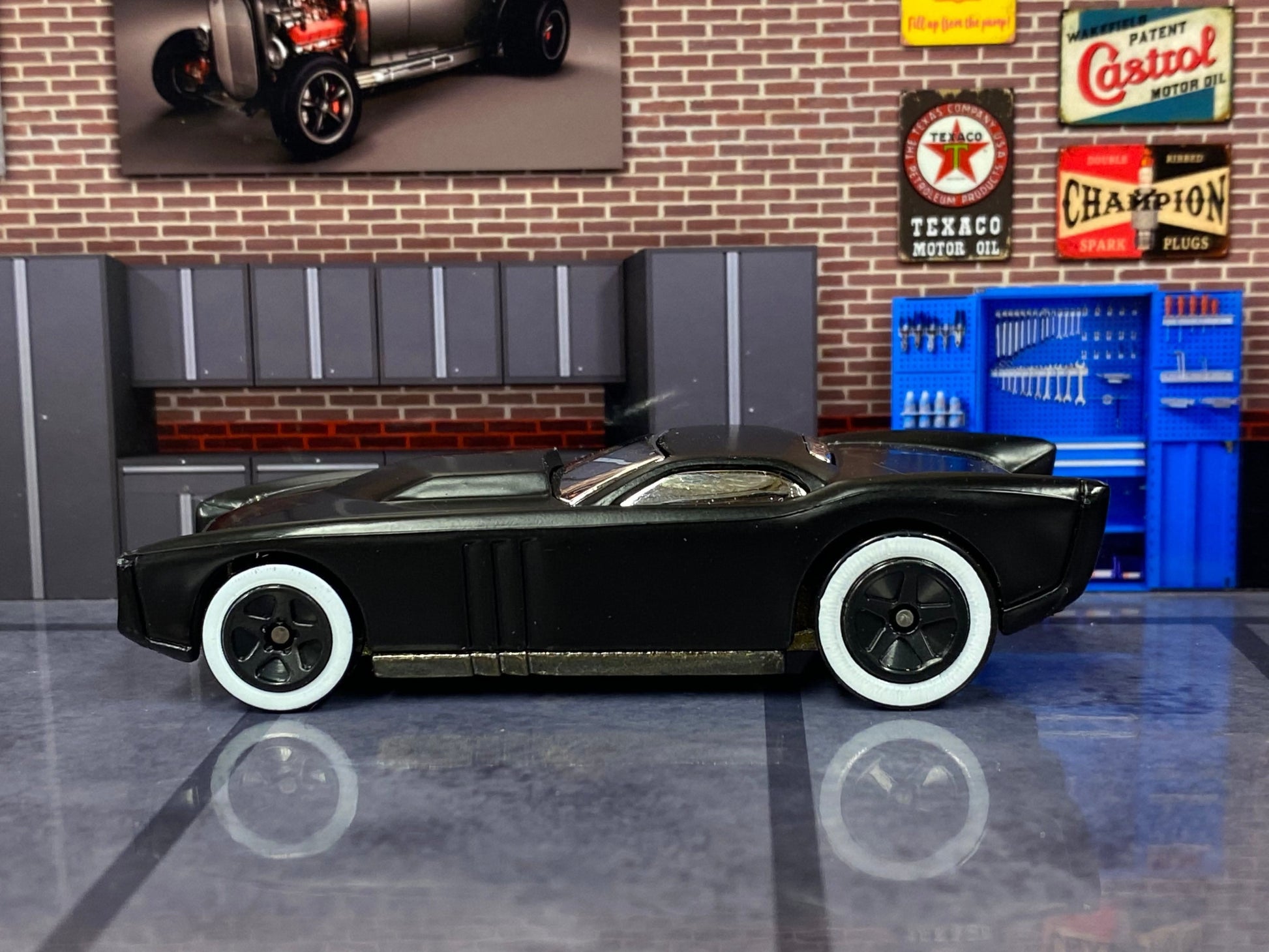 Loose Hot Wheels - The Gov'ner - Black and Chrome