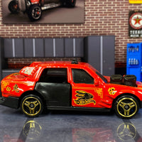 Loose Hot Wheels - Time Attaxi - Red, Yellow and Black