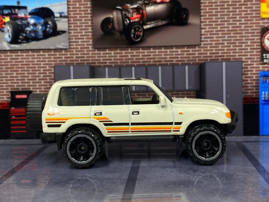 Loose Hot Wheels - Toyota Land Cruiser 80 - White, Orange and Black