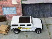 Matchbox Hummer H2 SUV Concept White and Black Construction loose diecast - side profile detail shot