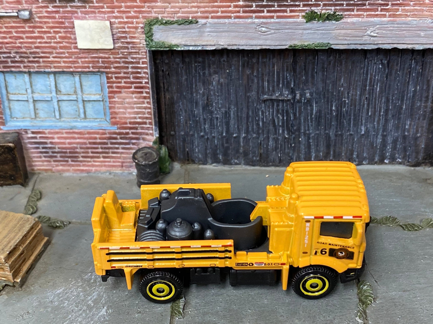 Loose Matchbox - Road Stripe King Contruction - Orange