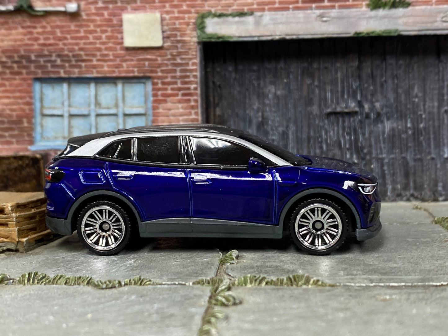 Loose Matchbox - Volkswagen Electric Vehicle 4 - Dark Blue