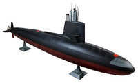 Moebius 1400 USS Skipjack 1/72 assembled and painted submarine model on its display stand