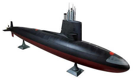 Moebius 1400 USS Skipjack 1/72 assembled and painted submarine model on its display stand