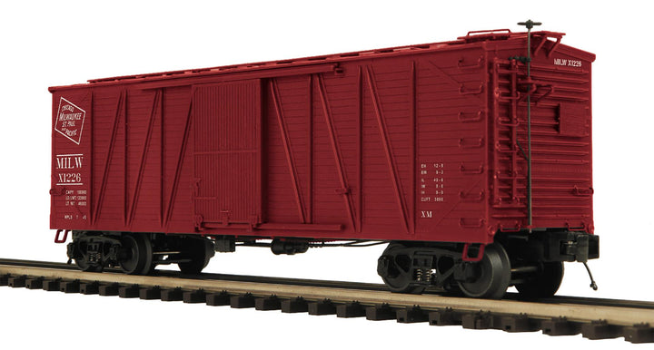 MTH 20-99454 O scale Milwaukee Road 40-foot USRA single-sheathed boxcar