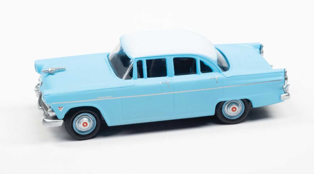 Classic Metal Works 30663 1955 Ford 4-Door Sedan Aquatone Blue 1:87