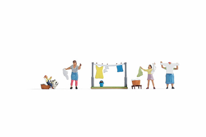 NOCH 15595 Wash Day HO 1:87 scale figures with clothesline and laundry accessories
