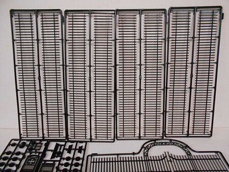 O-Line O Scale Ornate Fence with Gates – 8526– product image