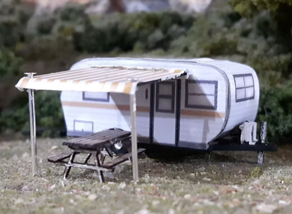 Osborn Model Kits 3126 N scale 15-foot travel trailer kit