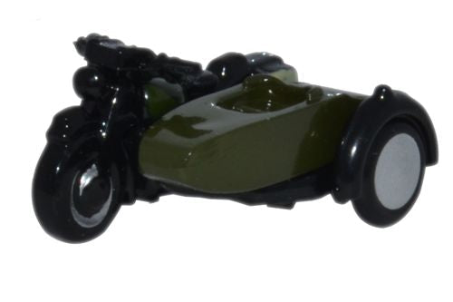 Oxford Diecast NBSA005 34th Armoured Brigade motorcycle and sidecar, 1:148 scale model, front three-quarter view.