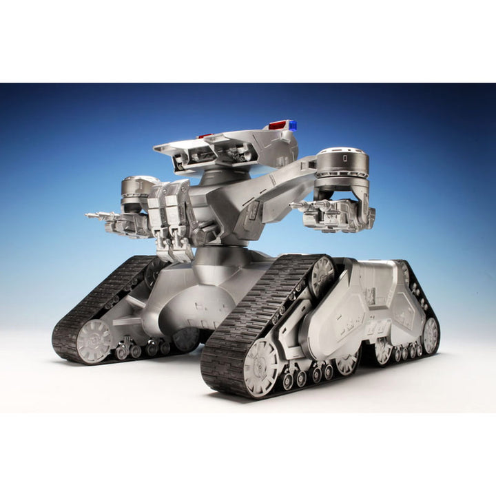 Pegasus 9015 T2 Hunter Killer Tank, assembled and painted 1:32 model shown from the front quarter