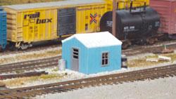 Pikestuff 541-0005 HO Scale Yard Utility Building Kit product image