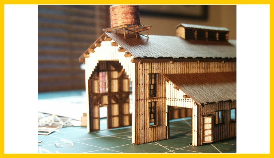 RS Laser Kits 3004-B N scale Single Stall Engine House without Doors, assembled kit entrance detail