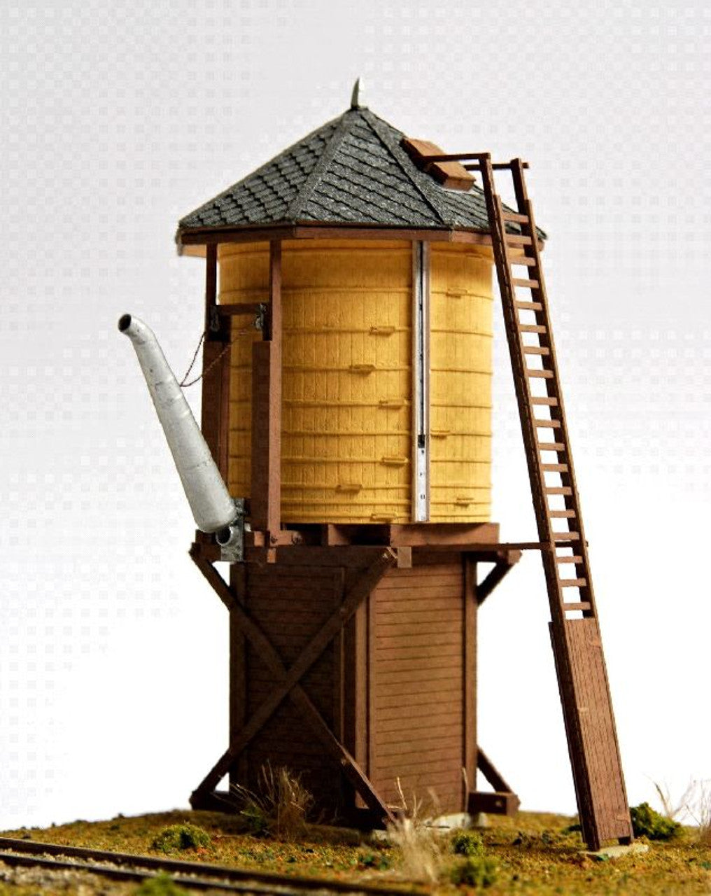 RS Laser Kits SCM204B HO scale Jack's Cabin Water Tank, assembled example; track and scenery not included