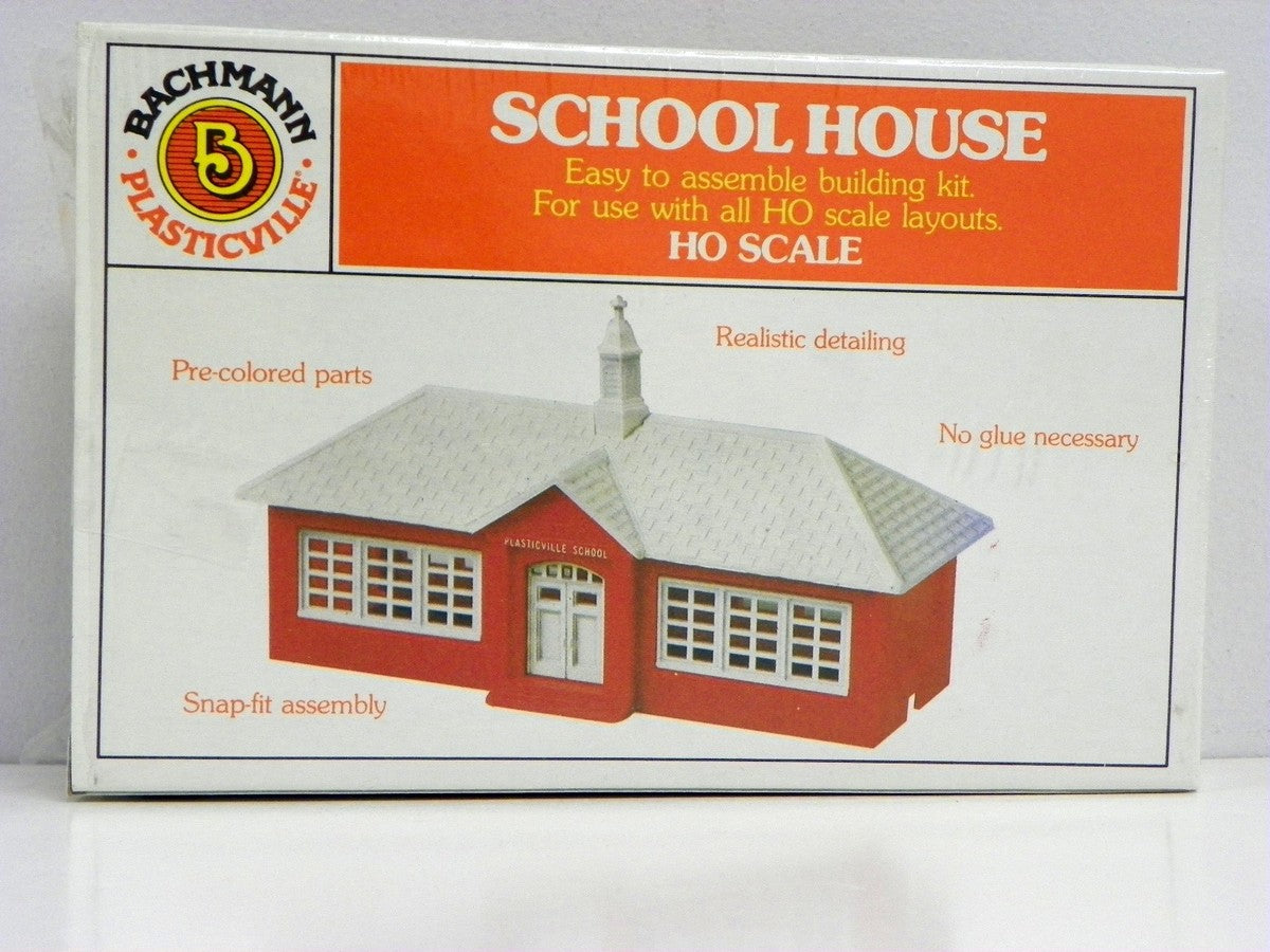 Bachmann Plasticville HO Scale School House kit 45133 — exact boxed product view