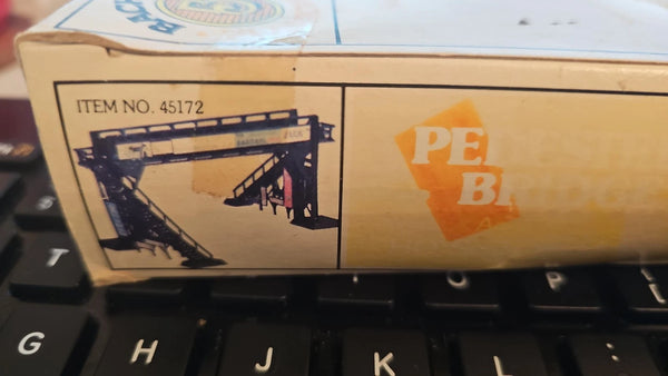 Bachmann HO Plasticville Pedestrian Bridge Kit - additional product view 2