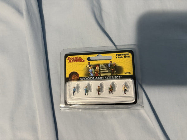 Woodland Scenics A2190 Seated Passengers N Scale, 5 Pieces