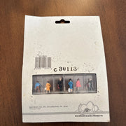 Bachmann HO Waiting Passengers, 6 Figures — additional view 2