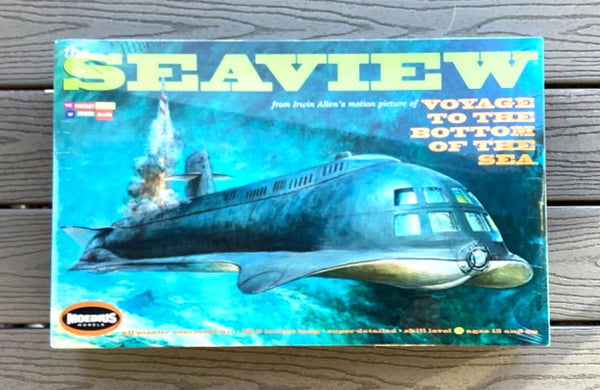 Moebius 708 eight-window Seaview 1/128 model kit physical box front