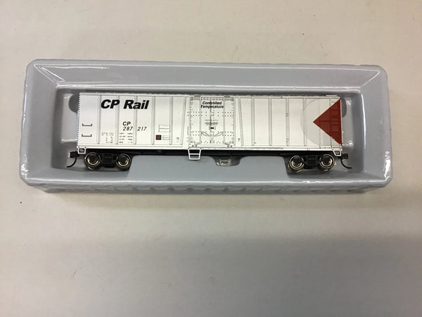 Bachmann HO Scale 50-Foot Steel Reefer - Canadian Pacific (17906) — additional exact product view