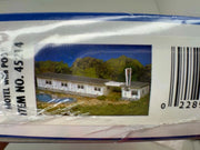 Bachmann HO Plasticville Motel with Pool Kit - exact product package or detail