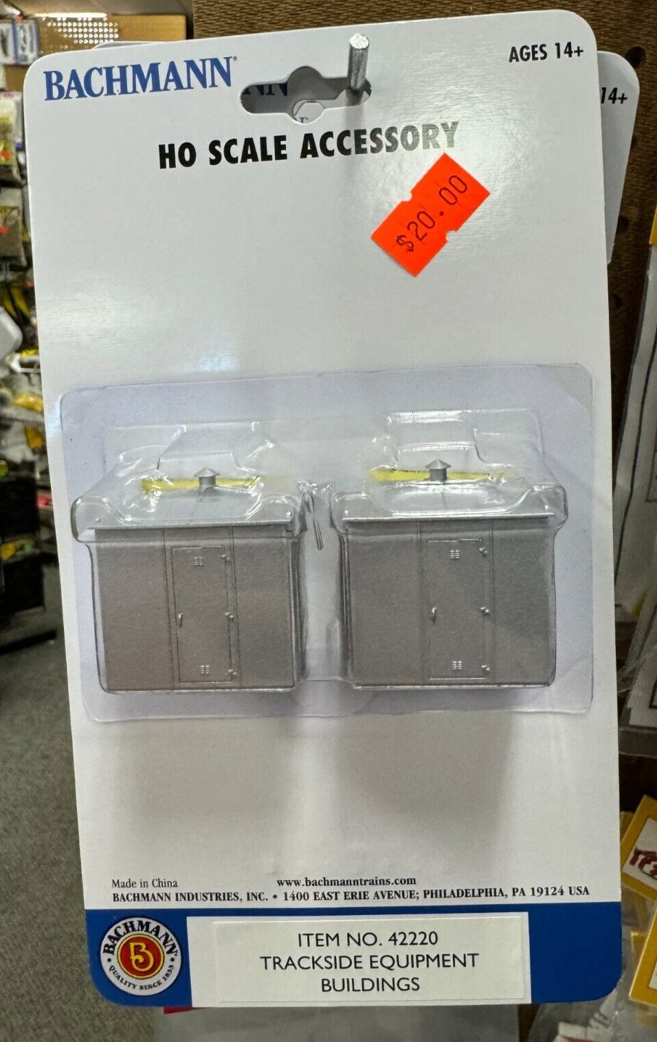 Bachmann HO Trackside Equipment Buildings 2-Pack – 42220 — additional product view