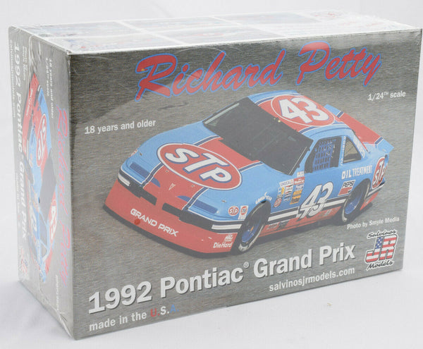 Salvinos JR Models Richard Petty No. 43 1992 Pontiac Grand Prix Last Race 1:24 model kit