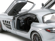 Tamiya 24317 1/24 Mercedes-Benz SLR McLaren 722 Edition model kit — assembled and painted open door and interior detail